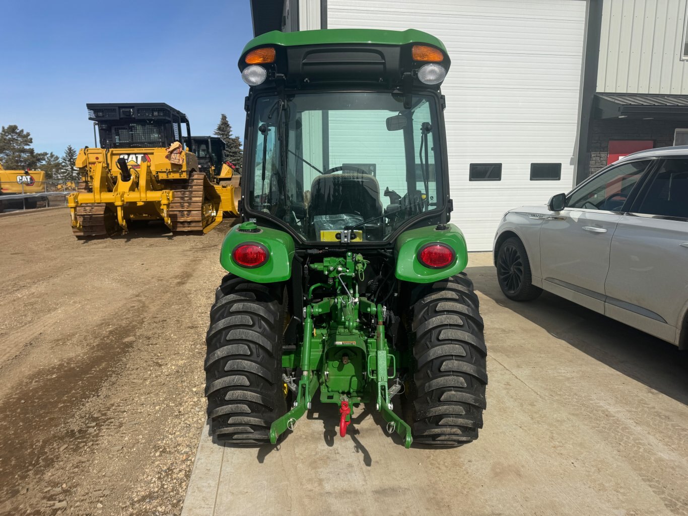 2022 John Deere 3039R Tractor with Front Loader #9504 JP