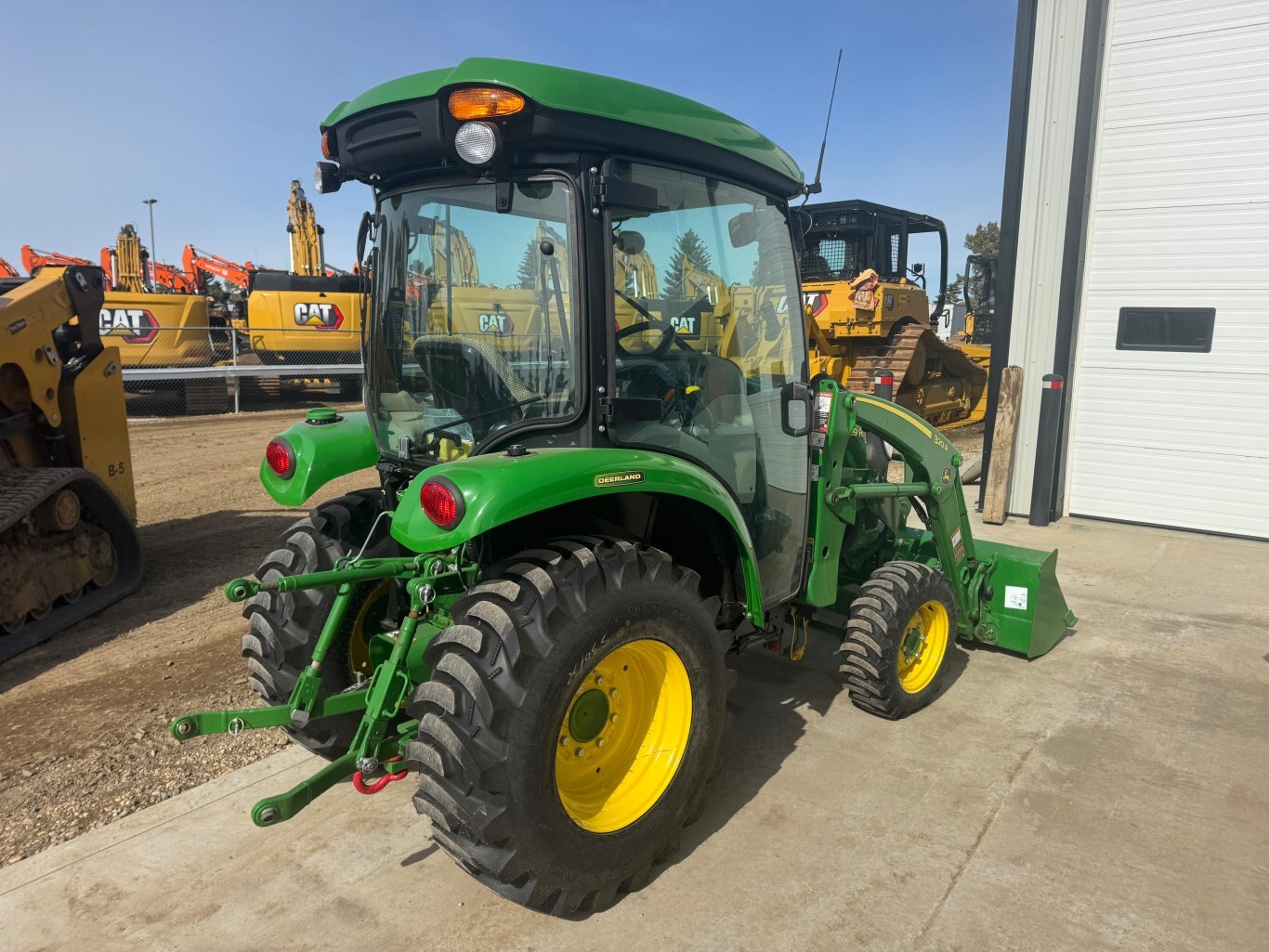 2022 John Deere 3039R Tractor with Front Loader #9504 JP