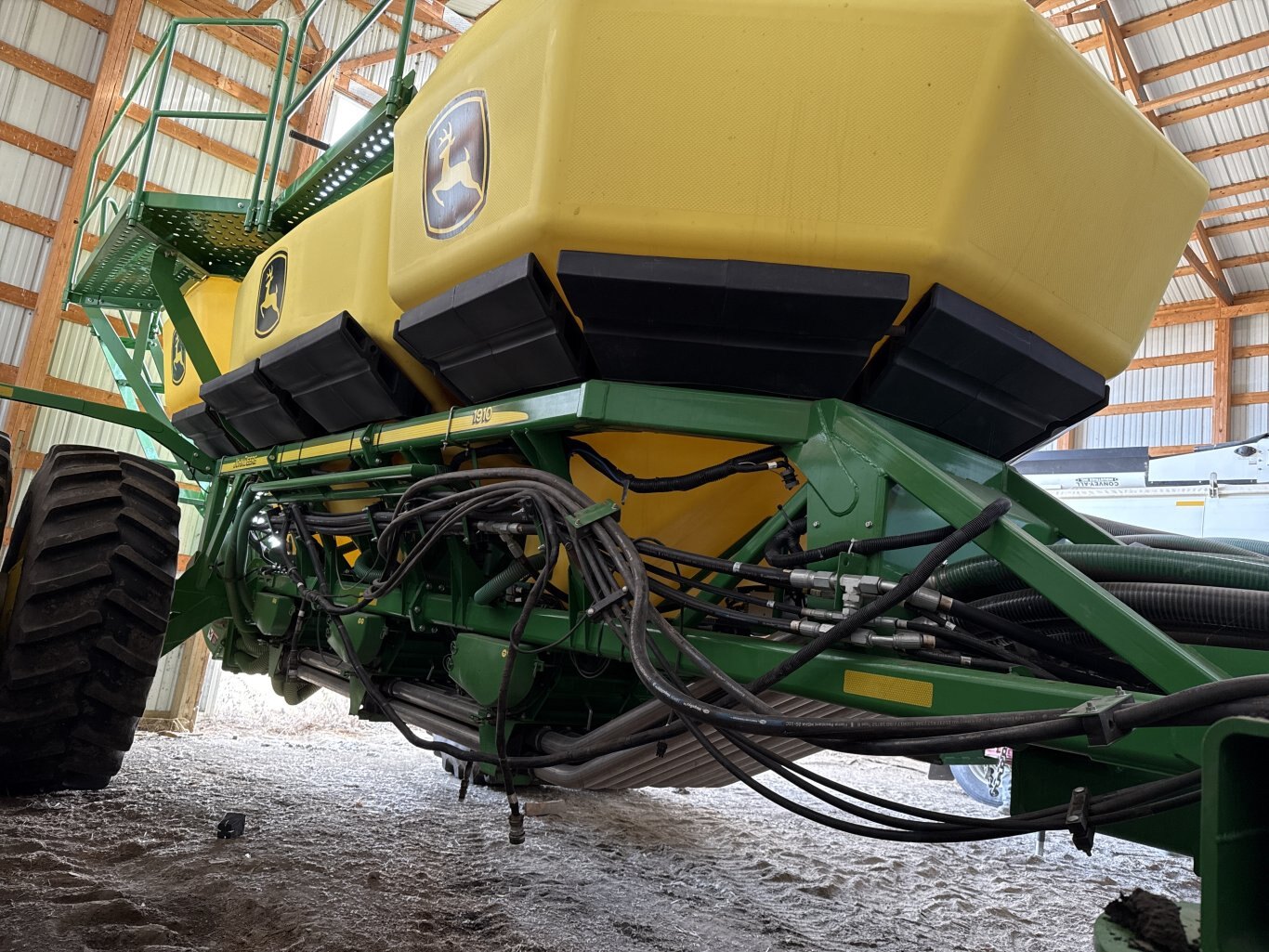 2018 John Deere 1910 Air Cart #9517 JA