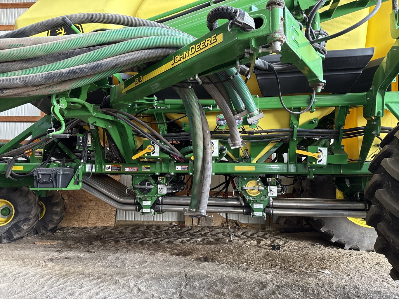 2018 John Deere 1910 Air Cart #9517 JA