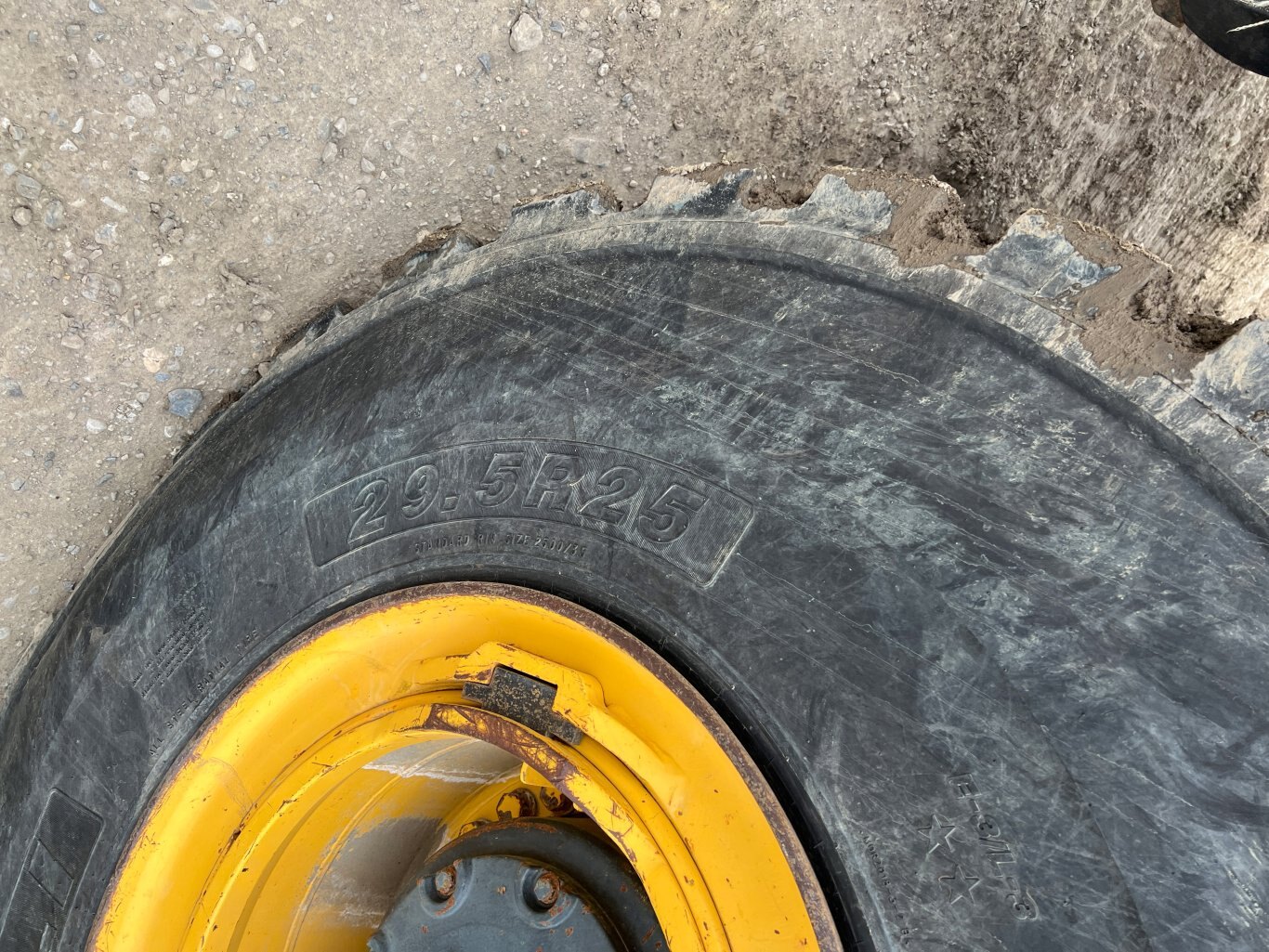 2014 Komatsu HM400 3 Rock Truck / 40 Ton Off Highway Truck #9565 BP