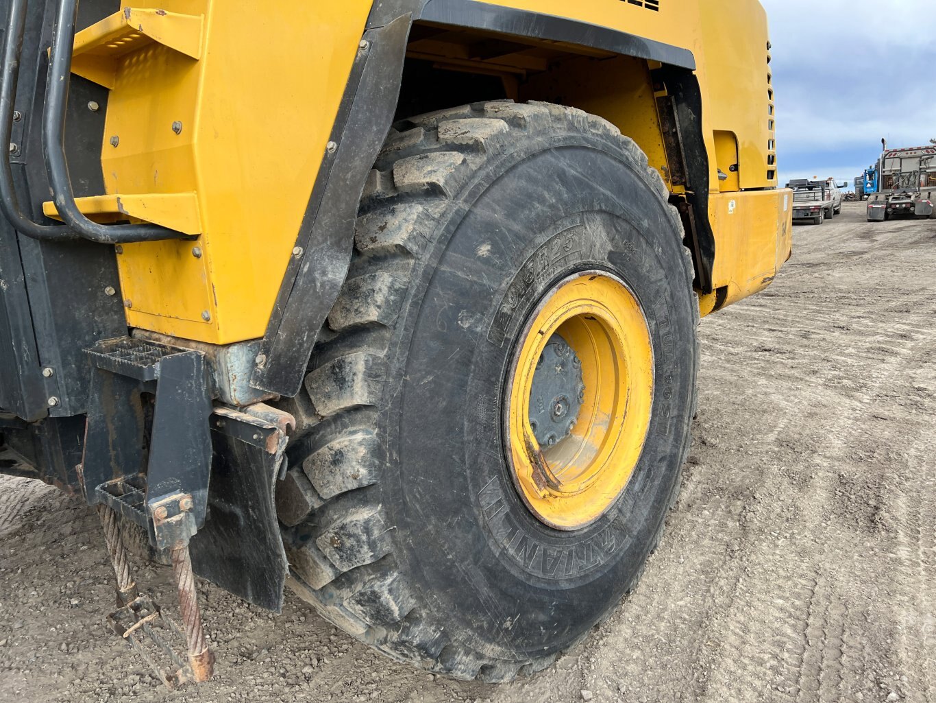 2014 Komatsu HM400 3 Rock Truck / 40 Ton Off Highway Truck #9565 BP