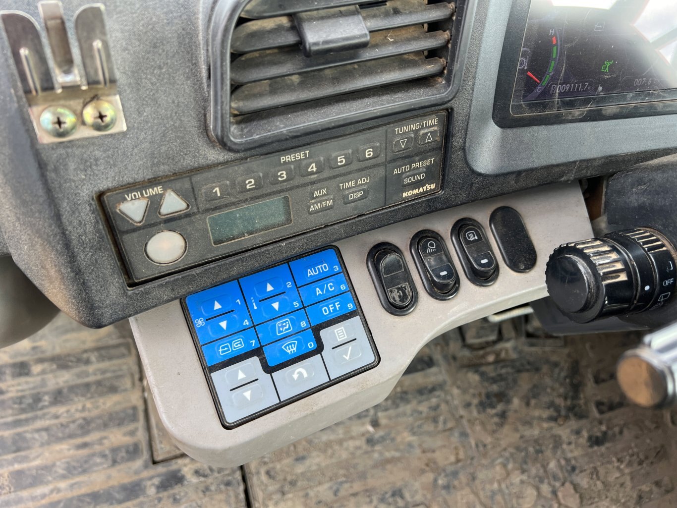 2014 Komatsu HM400 3 Rock Truck / 40 Ton Off Highway Truck #9565 BP