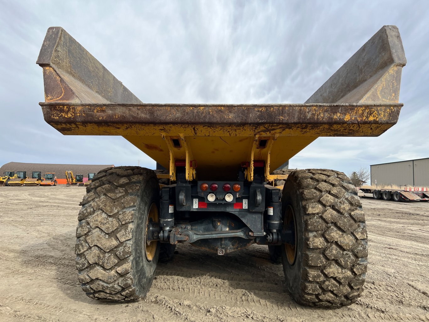 2014 Komatsu HM400 3 Rock Truck / 40 Ton Off Highway Truck #9565 BP