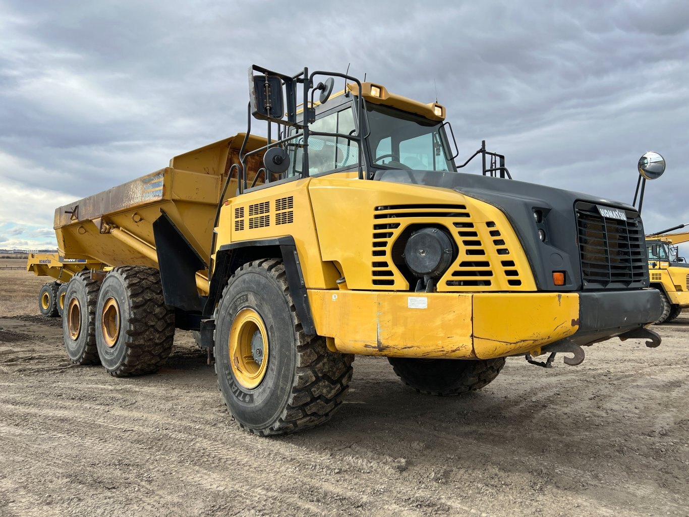 2014 Komatsu HM400 3 Rock Truck / 40 Ton Off Highway Truck #9565 BP