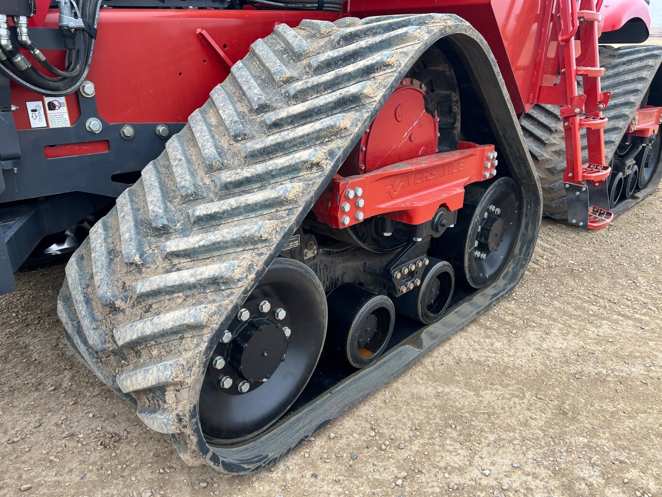 2014 Versatile 550DT Quad Track Tractor with 16 ft. Pitbull 3060AD Blade #9594 BP