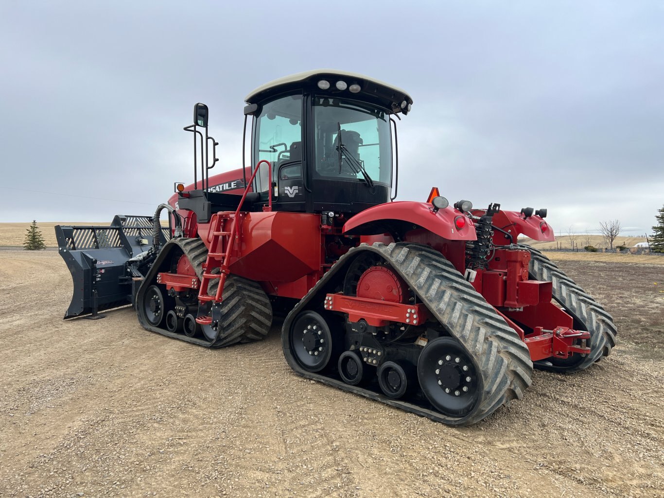 2014 Versatile 550DT Quad Track Tractor with 16 ft. Pitbull 3060AD Blade #9594 BP