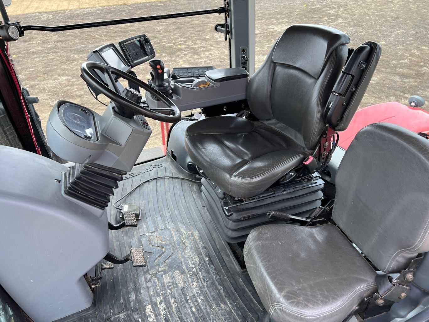 2014 Versatile 550DT Quad Track Tractor with 16 ft. Pitbull 3060AD Blade #9594 BP