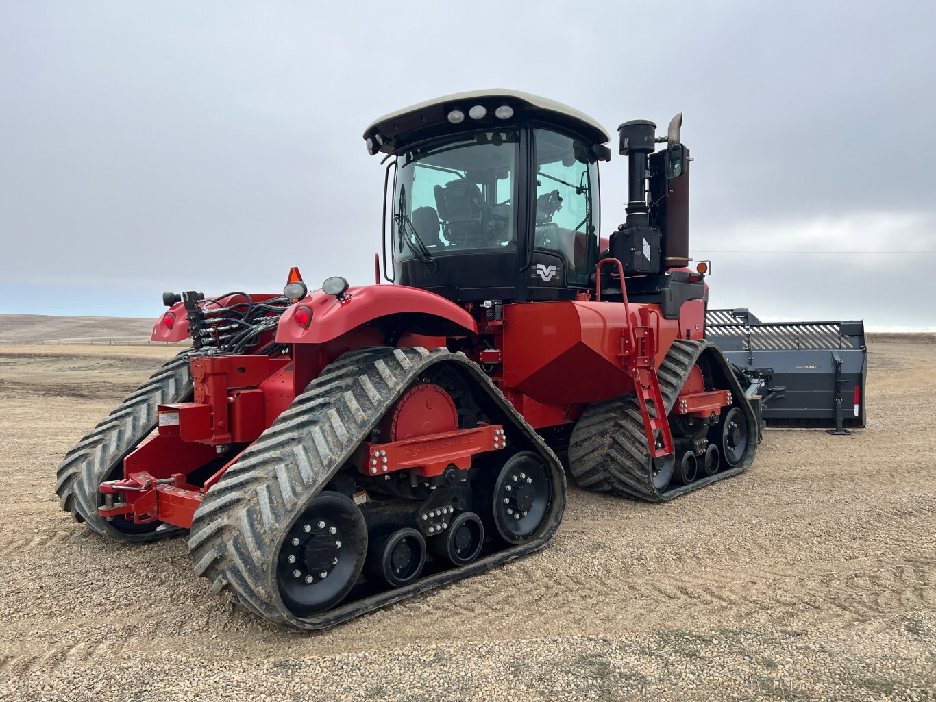 2014 Versatile 550DT Quad Track Tractor with 16 ft. Pitbull 3060AD Blade #9594 BP