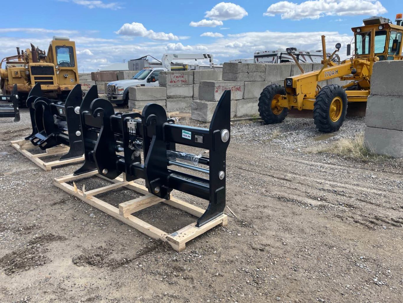 Wheel Loader Pallet Fork Carriage Hydraulic or Manual ISO 150 220 Series #WISO2PF102 JPH