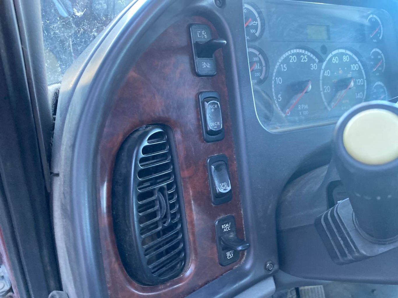 2007 Freightliner M2 Business Class Tilt and Go Truck #9683 AS