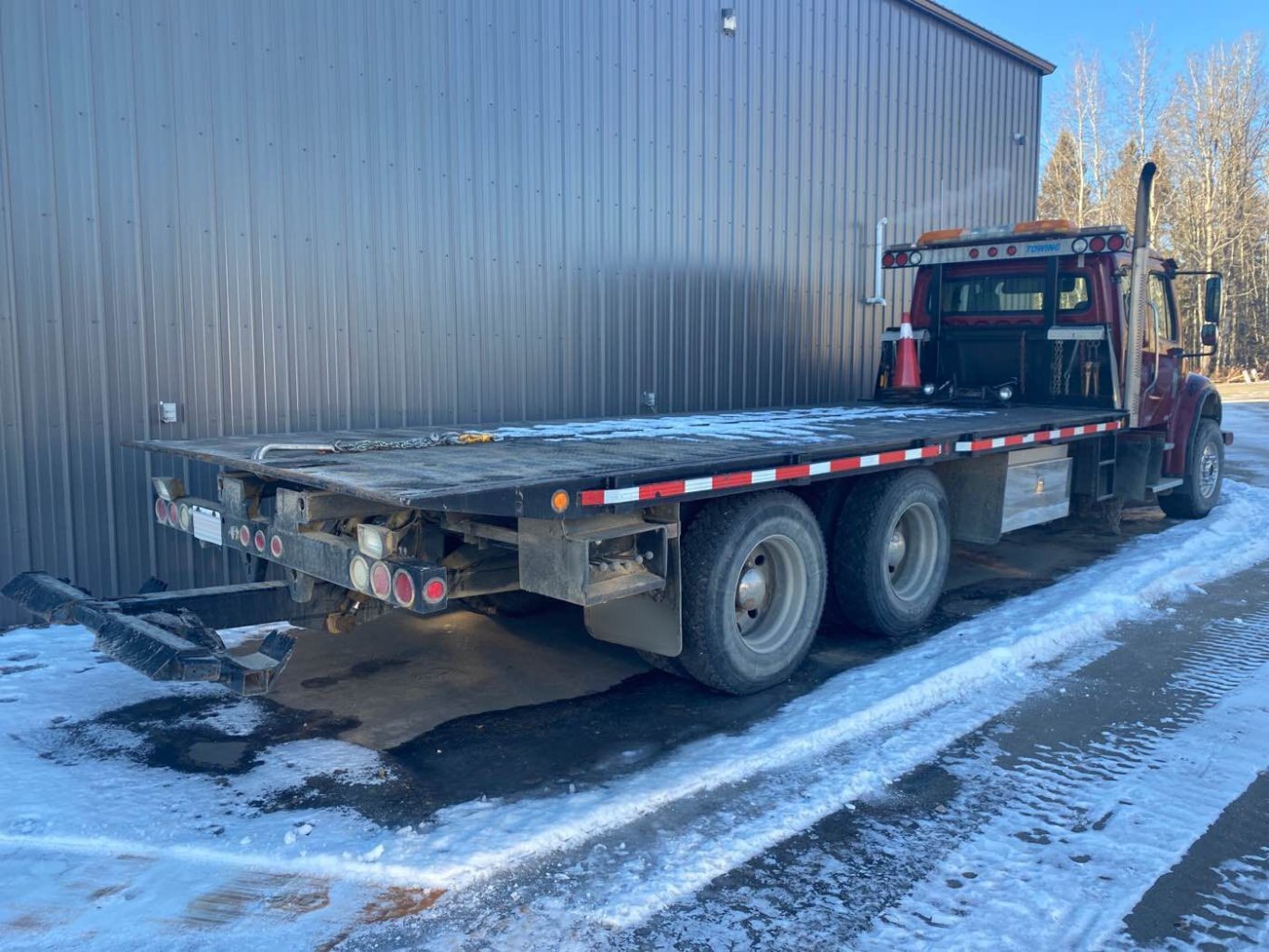 2007 Freightliner M2 Business Class Tilt and Go Truck #9683 AS