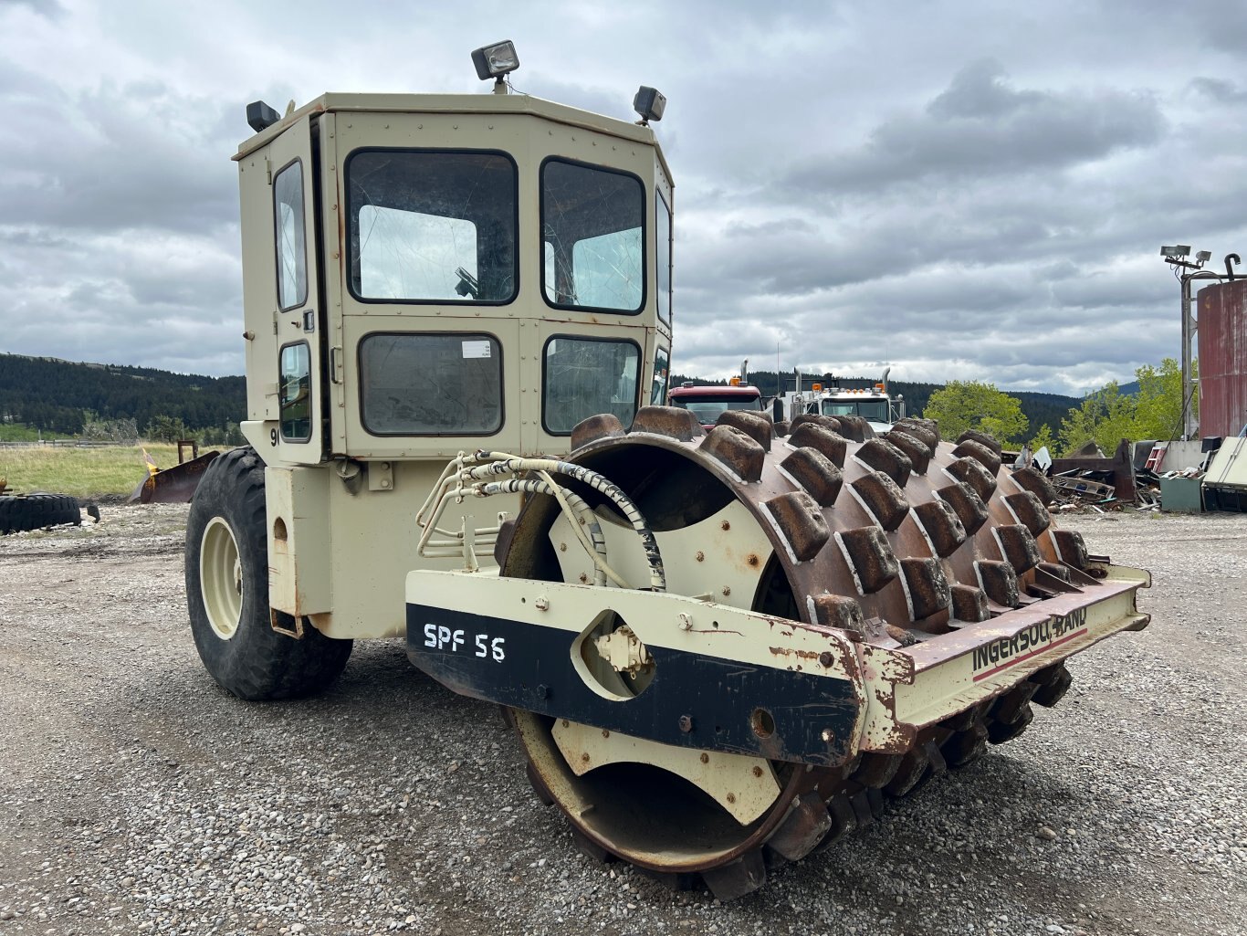 1981 Ingersoll Rand SPF 56 Padfoot Compactor #9698 BP