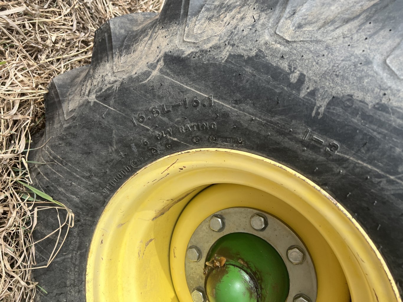 2009 John Deere 1835 Air Seeder 60ft & John Deere 1910 Cart #9764 BP