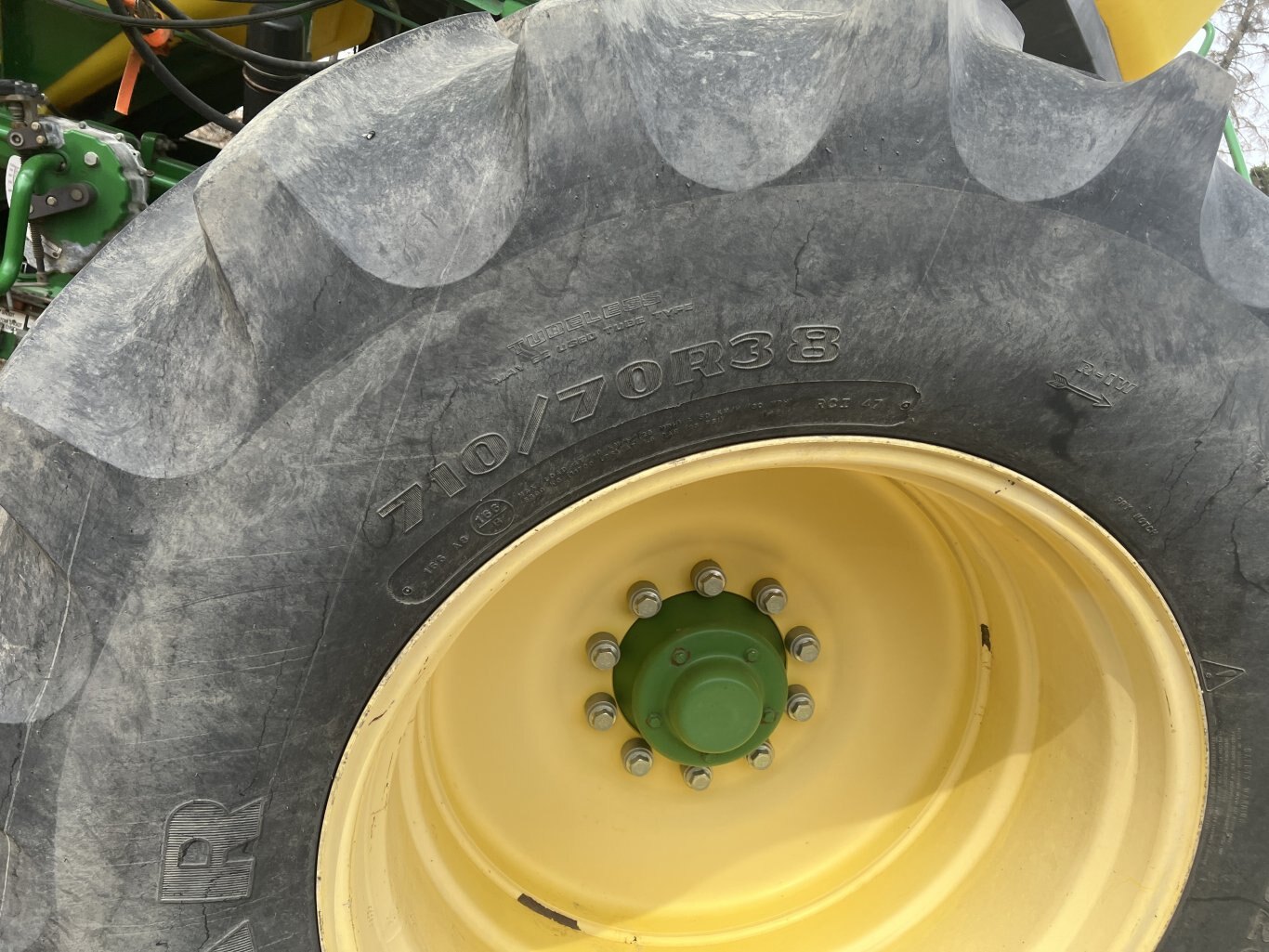 2009 John Deere 1835 Air Seeder 60ft & John Deere 1910 Cart #9764 BP