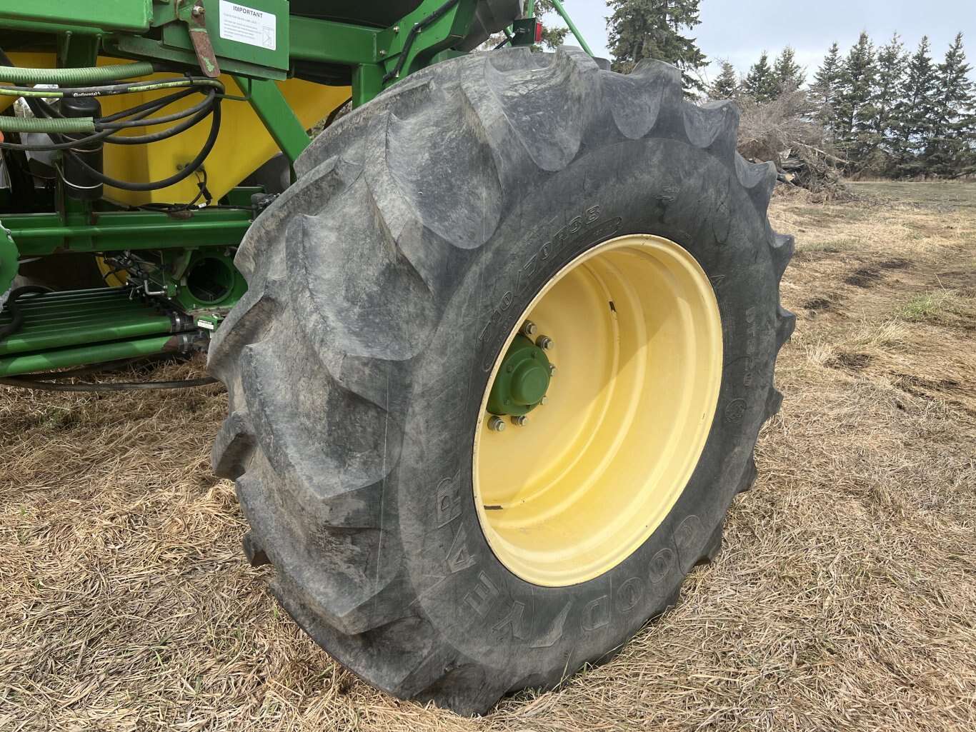 2009 John Deere 1835 Air Seeder 60ft & John Deere 1910 Cart #9764 BP