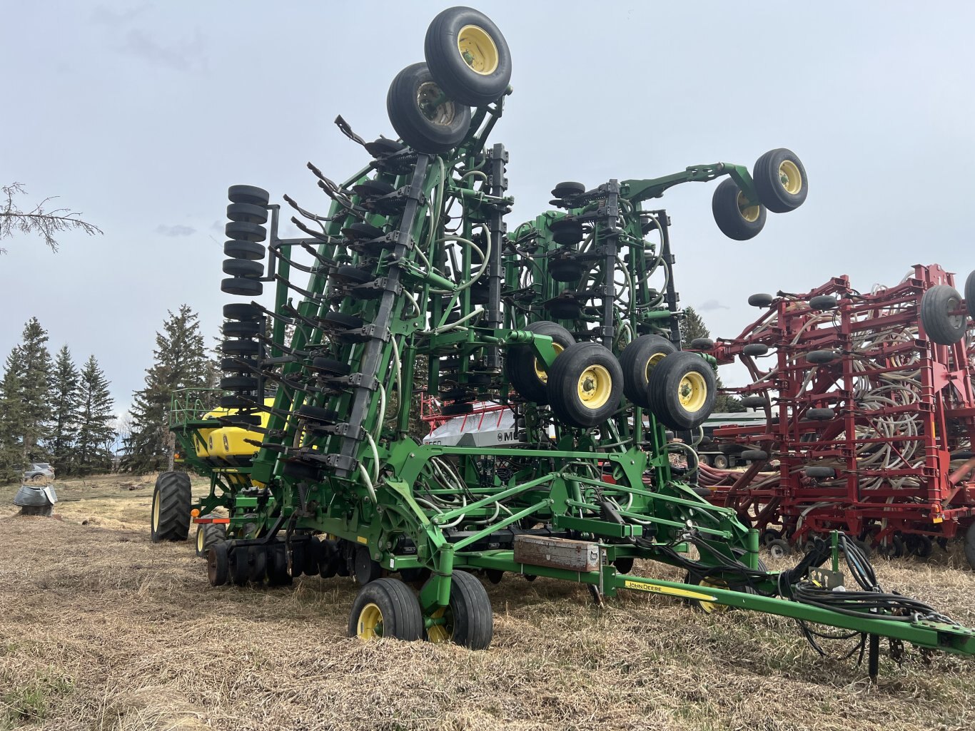 2009 John Deere 1835 Air Seeder 60ft & John Deere 1910 Cart #9764 BP