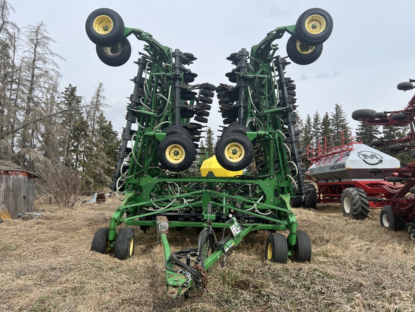 2009 John Deere 1835 Air Seeder 60ft & John Deere 1910 Cart #9764 BP