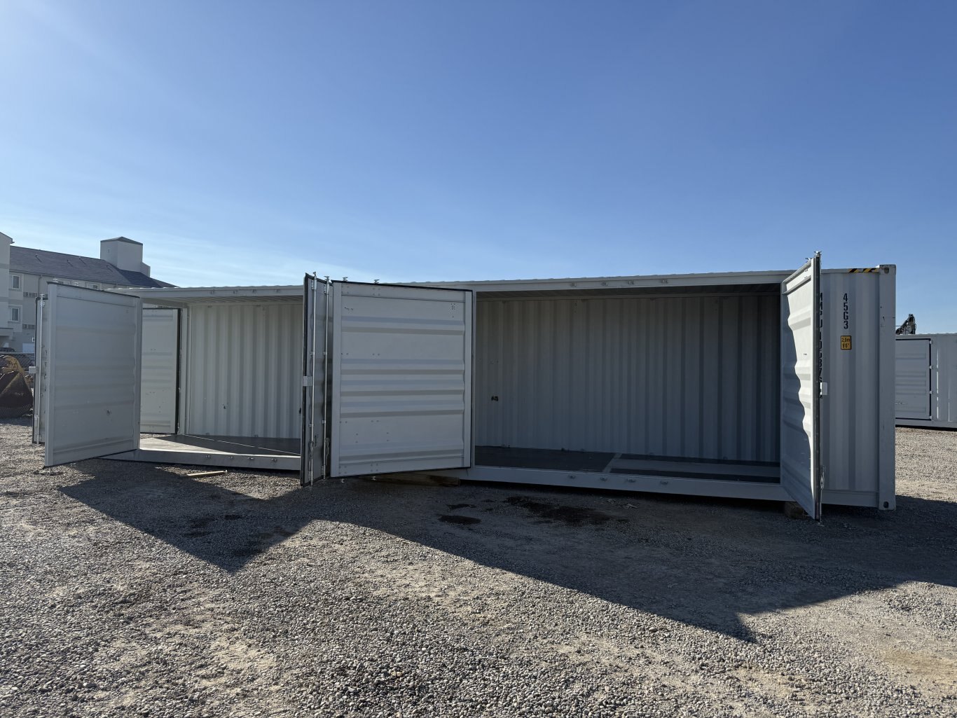 40 foot seacan 1 front and 2 large side doors 1 trip #10550 JPH