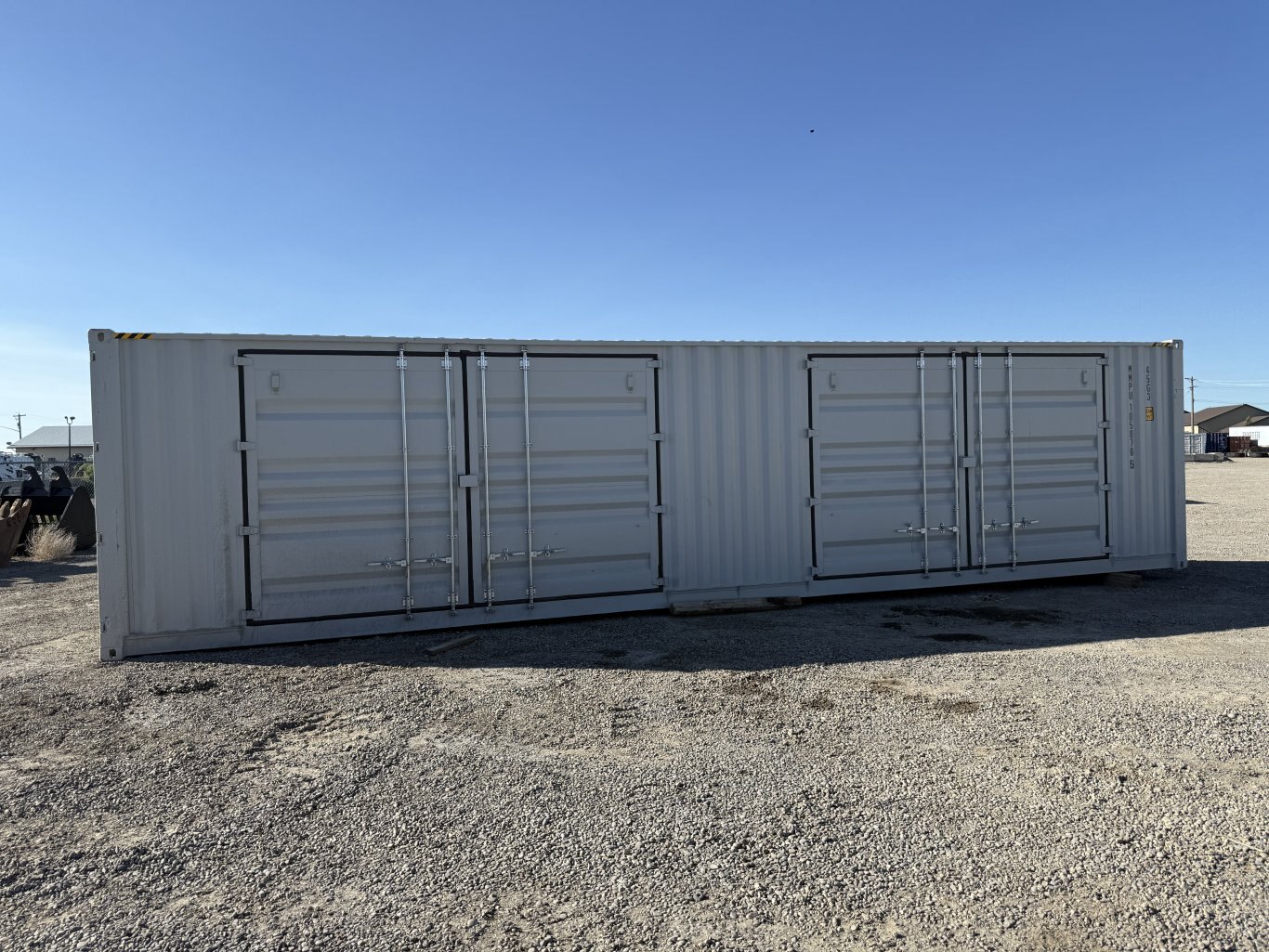 40 foot seacan 1 front and 2 large side doors 1 trip #10550 JPH