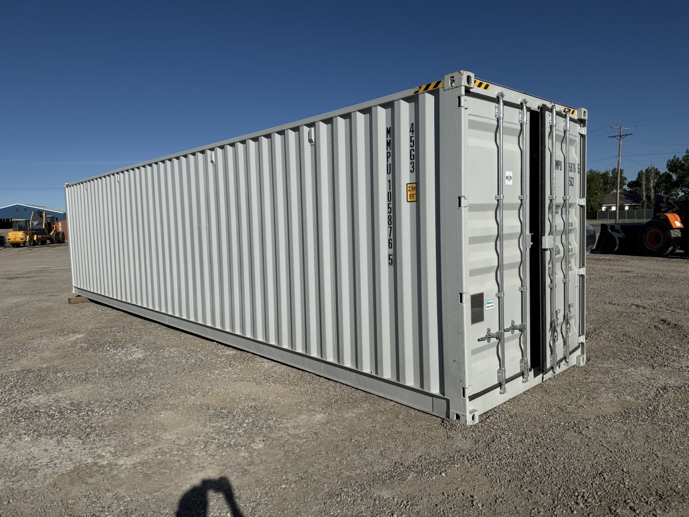 40 foot seacan 1 front and 2 large side doors 1 trip #10550 JPH