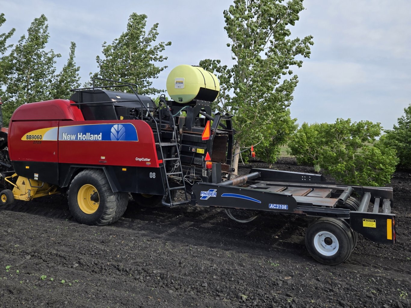 2009 New Holland BB9060 P 3x3 Baler #9835 JP