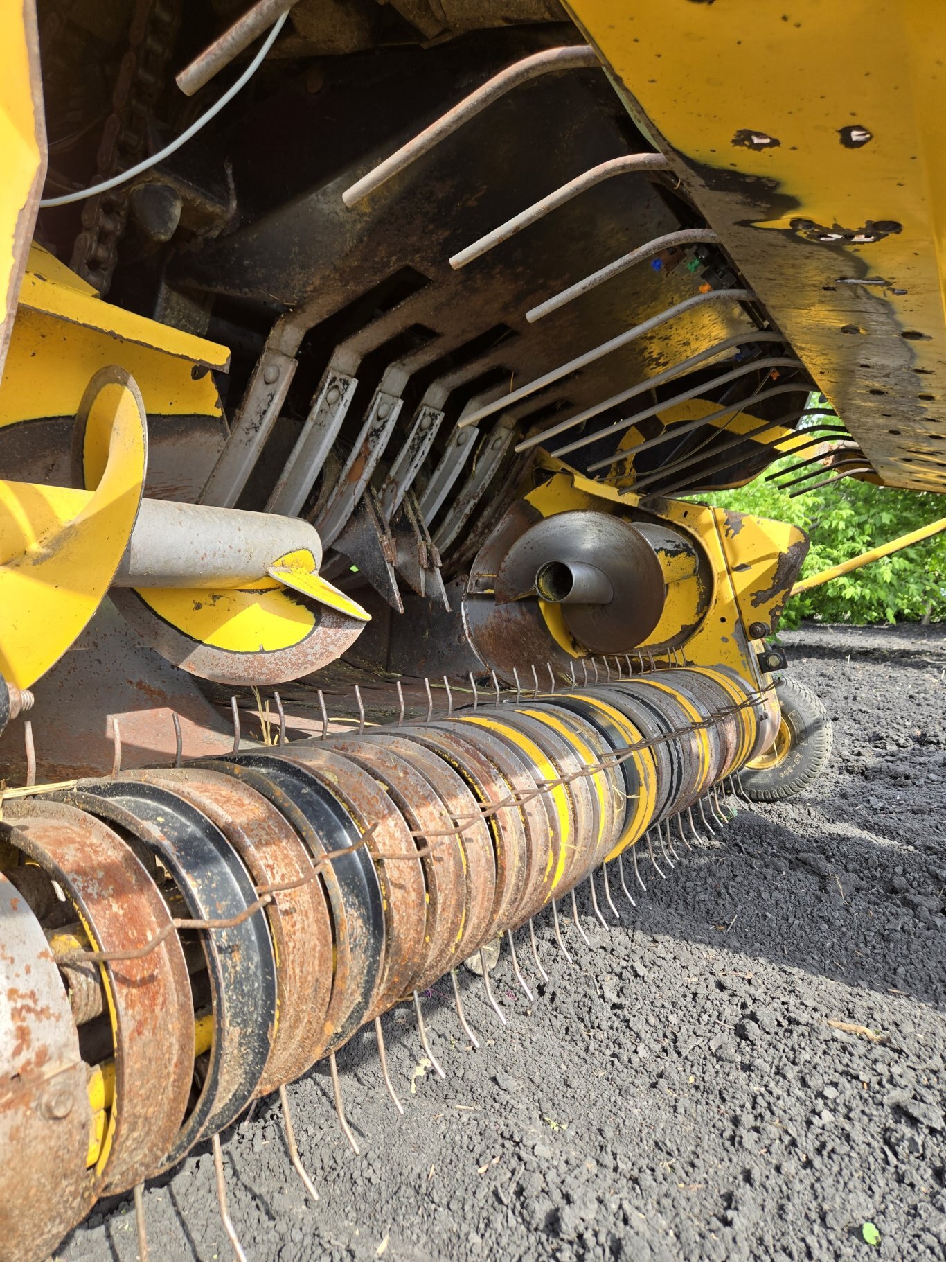 2009 New Holland BB9060 P 3x3 Baler #9835 JP