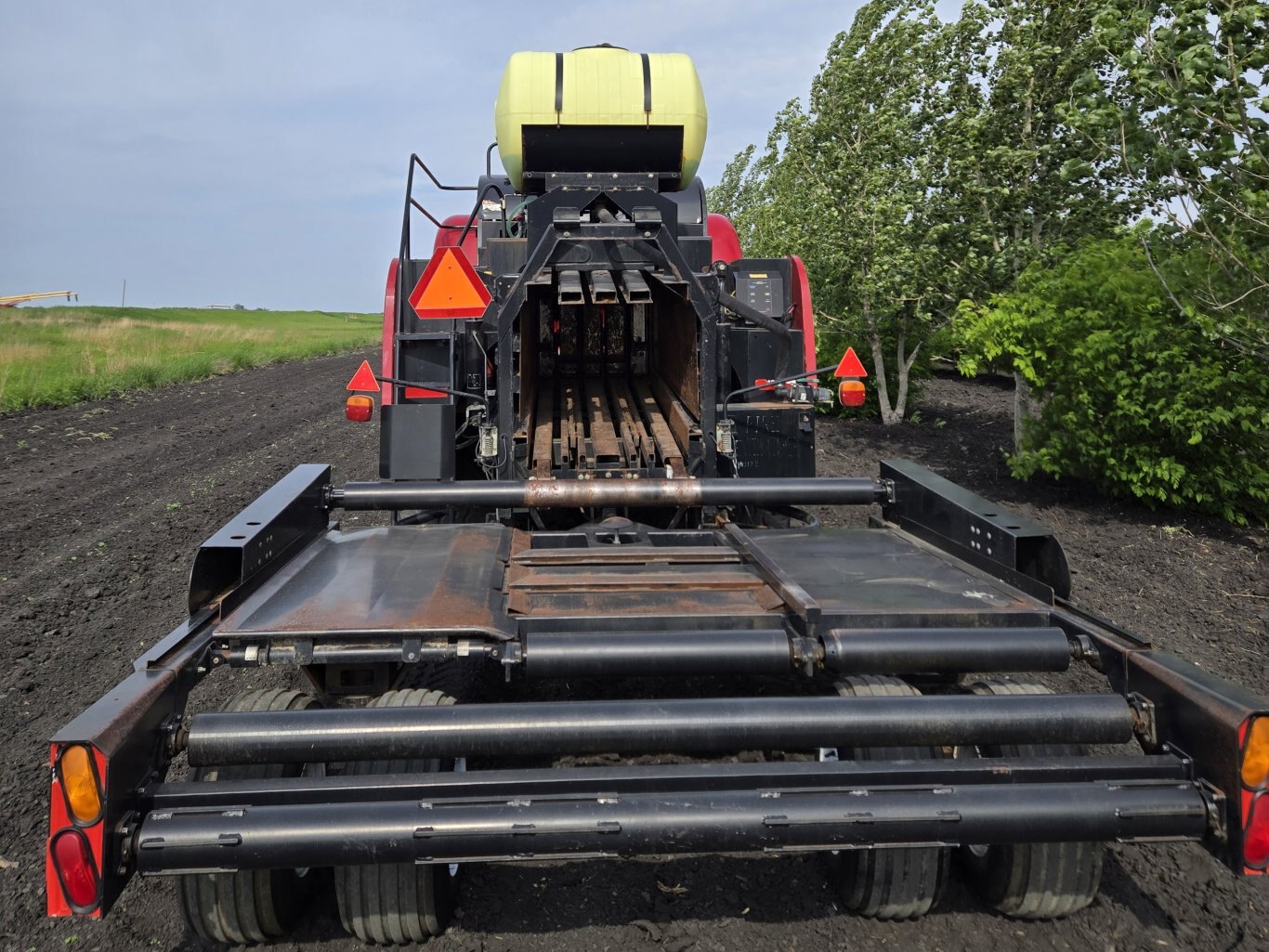 2009 New Holland BB9060 P 3x3 Baler #9835 JP