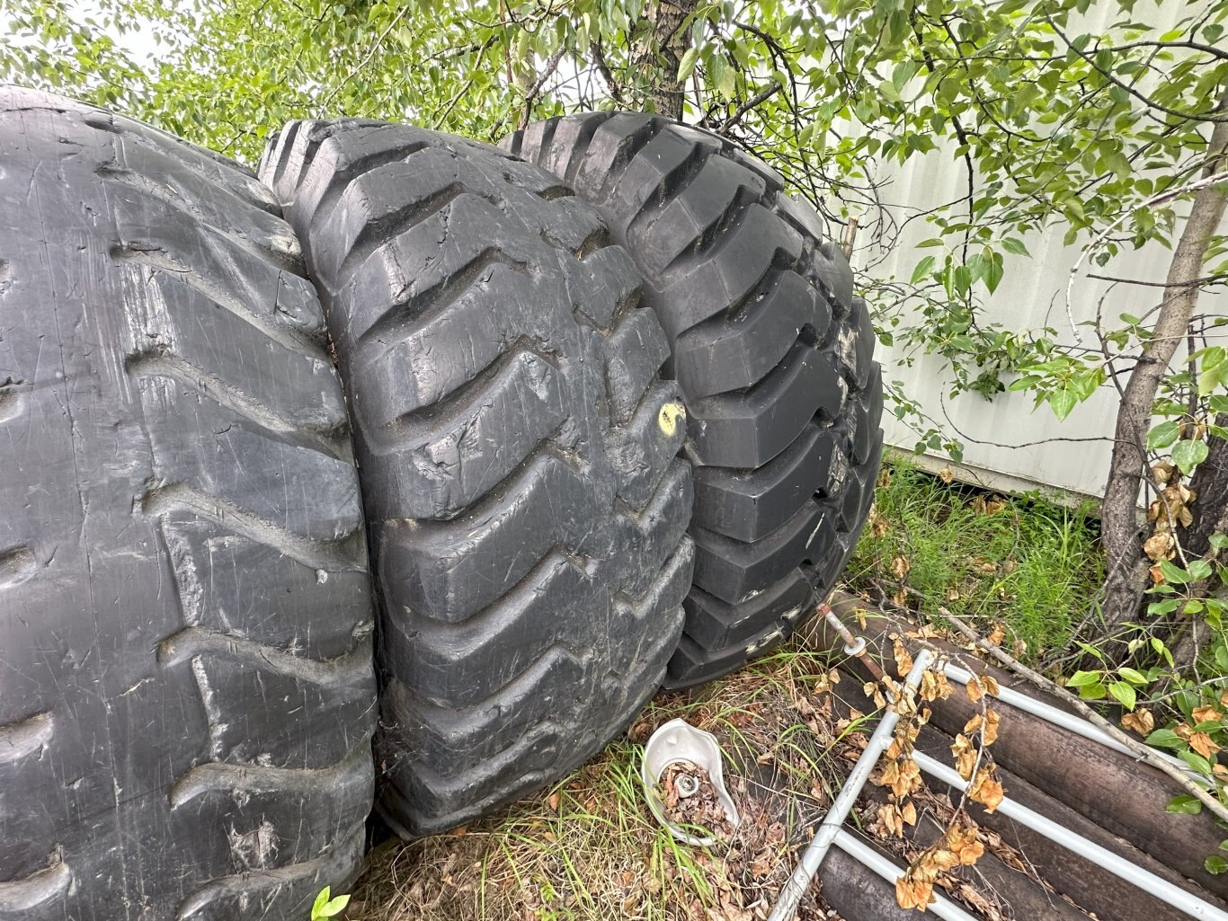 Scraper Tires 2New/2Used #9853 DP
