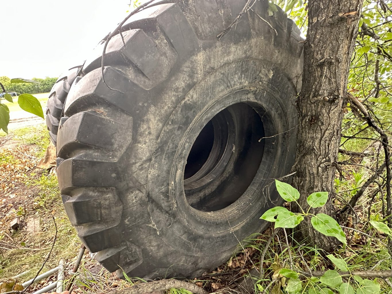 Scraper Tires 2New/2Used #9853 DP