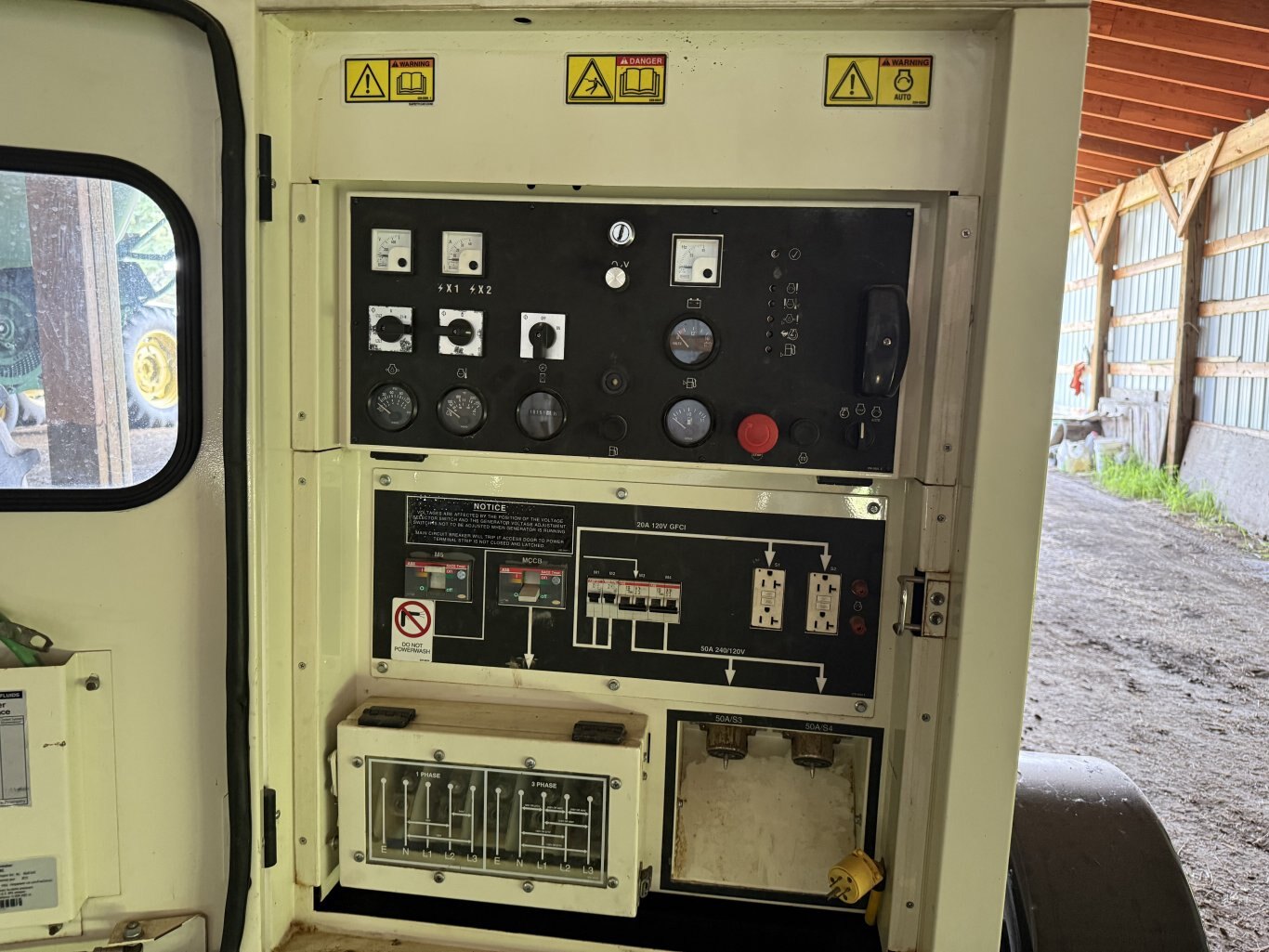 2015 CAT ZQ20 Towable 20kw Generator #9859 JA