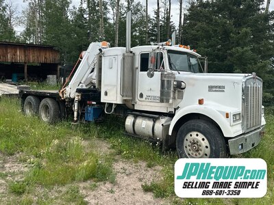 1984 Kenworth W900 Tandem Tractor with Ferrari Picker and 2013 24ft Felling Trailer #9881 DP