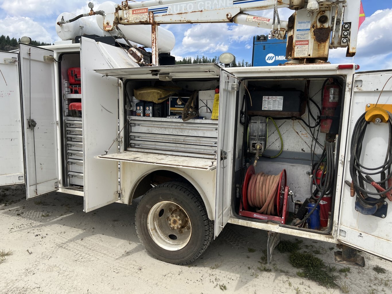 2006 Chevy C5500 Service Truck • 4X4 Mechanic Truck #9901 BP