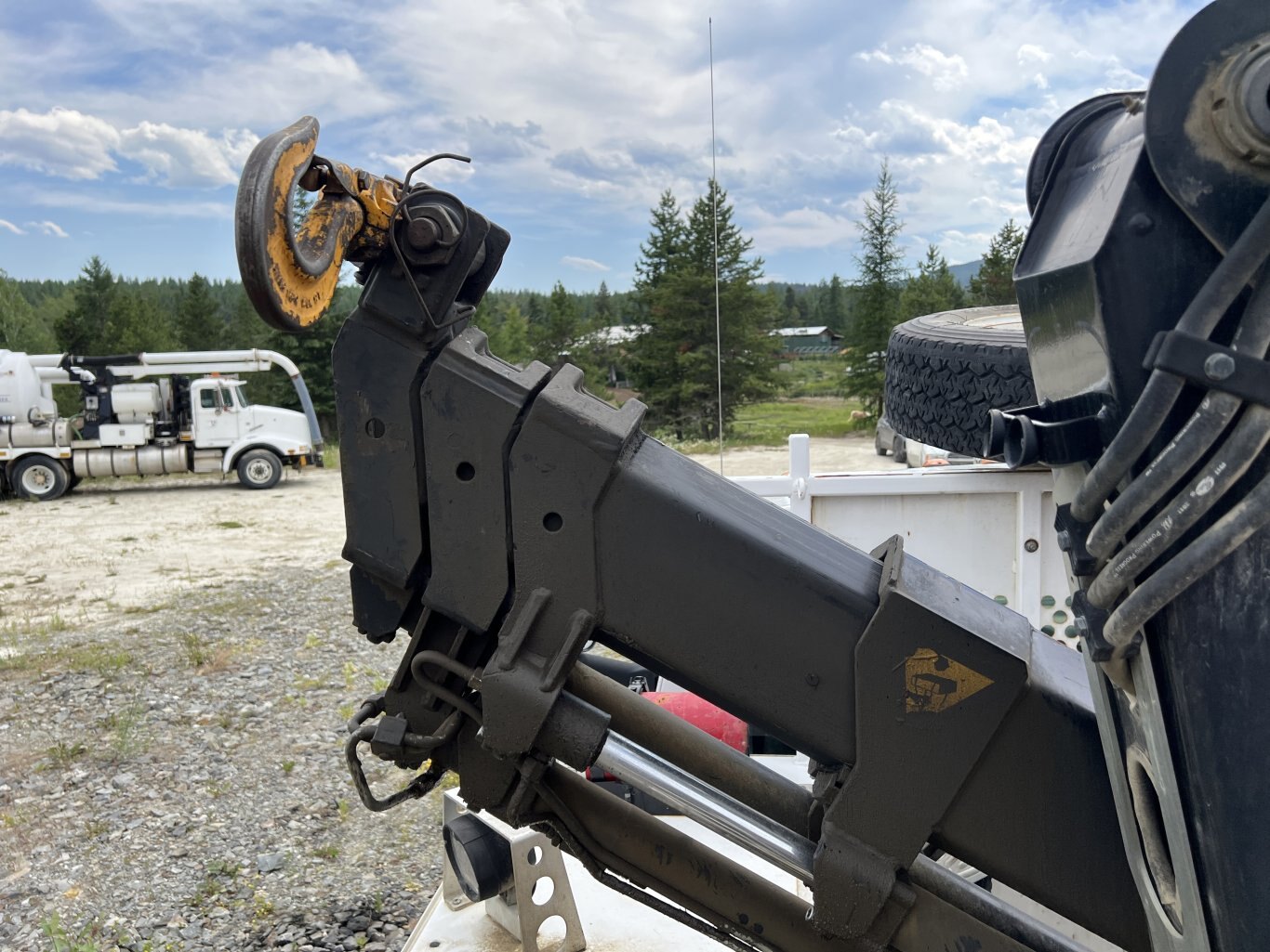 2007 GMC C5500 Service Truck with Hiab 077 BS 3 Knuckle Boom • 4X4 Mechanic Truck #9902 BP