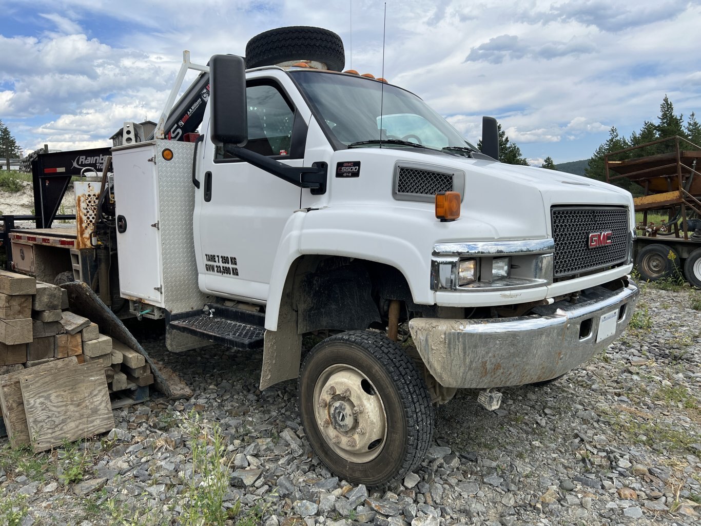 2007 GMC C5500 Service Truck with Hiab 077 BS 3 Knuckle Boom • 4X4 Mechanic Truck #9902 BP