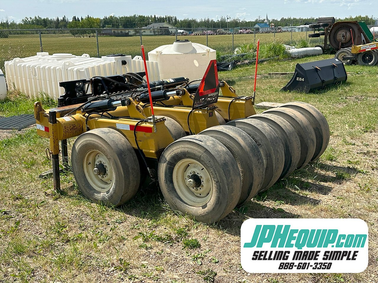 2020 Handy Hitch 12 Wheel Pull Behind Compactor #9908 DP