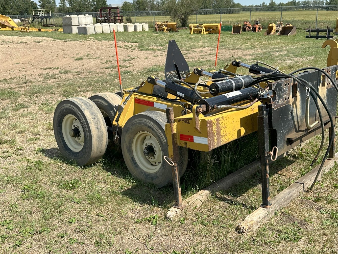 2020 Handy Hitch 12 Wheel Pull Behind Compactor #9908 DP