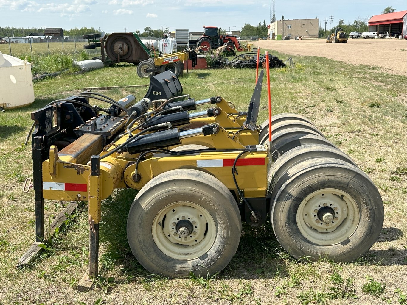 2020 Handy Hitch 12 Wheel Pull Behind Compactor #9908 DP