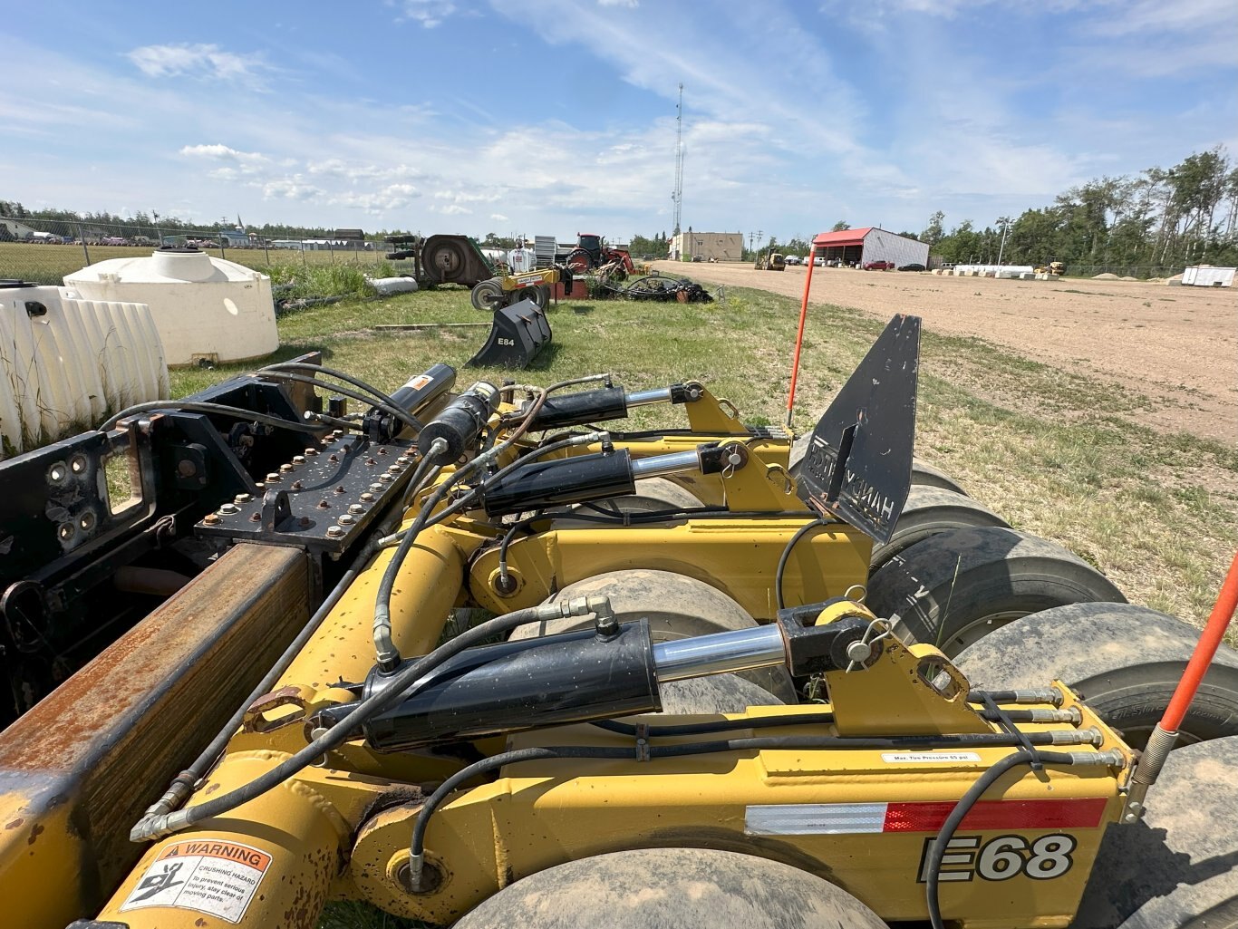 2020 Handy Hitch 12 Wheel Pull Behind Compactor #9908 DP