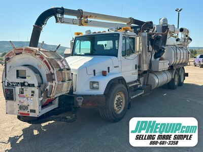2001 Freightliner FL80 Vac Flusher Truck #9913 DP