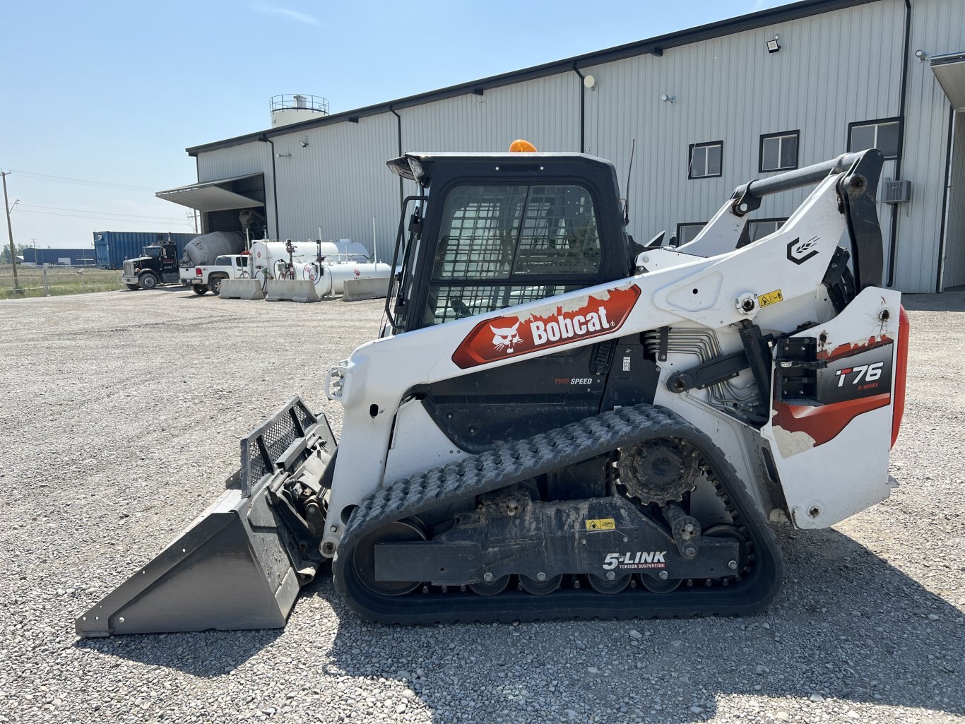 2024 Bobcat T76 Skid Steer with Bucket #9938 BP