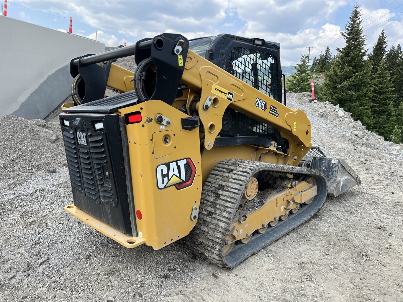 2025 Caterpillar 265 Skid Steer with High Flow Hydraulics Hiflow Tracked Skid Steer #9939 BP