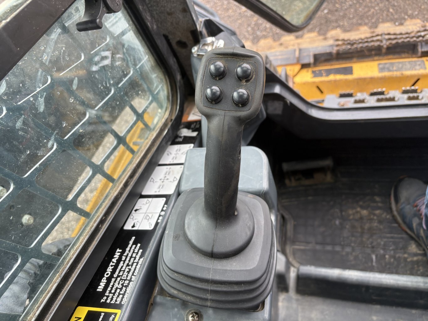 2021 Deere 333G Skid Steer With Bucket #9943 AS