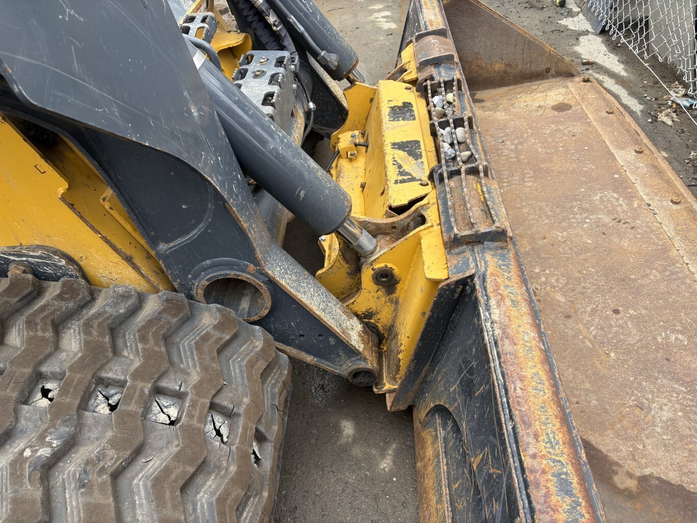 2021 Deere 333G Skid Steer With Bucket #9944 AS