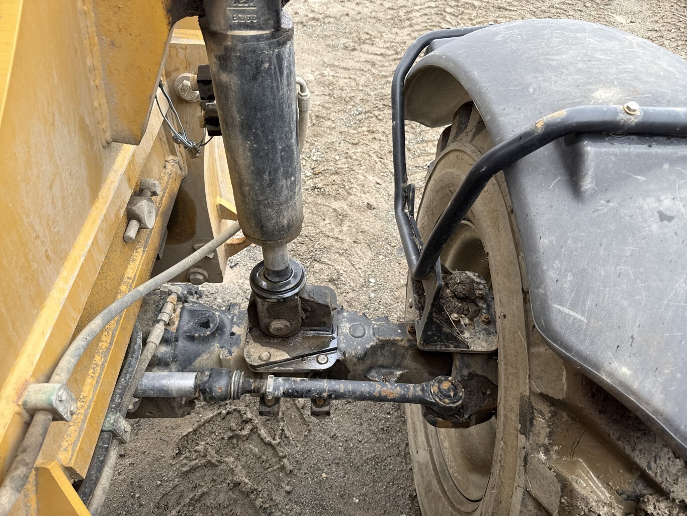 2014 CAT TL1055C Telehandler with Forks and Bucket #9955 JA