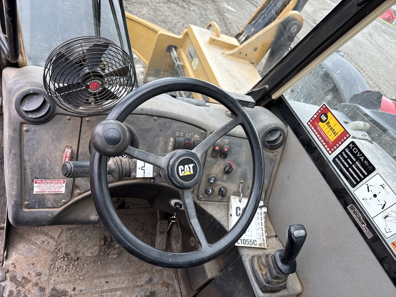 2014 CAT TL1055C Telehandler with Forks and Bucket #9955 JA