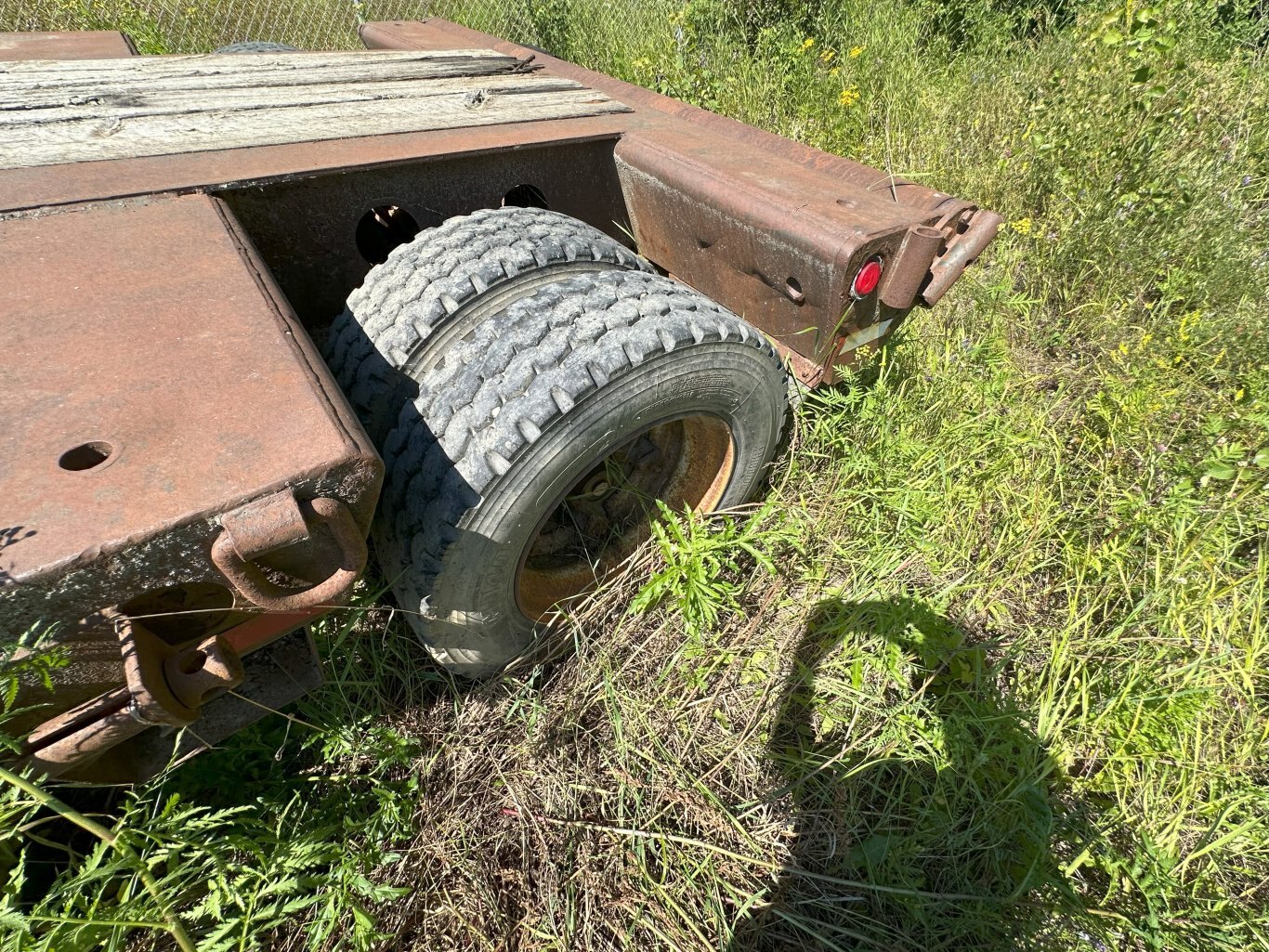 1994 Aspen LB45 Tri Axle Trailer #9988 DP