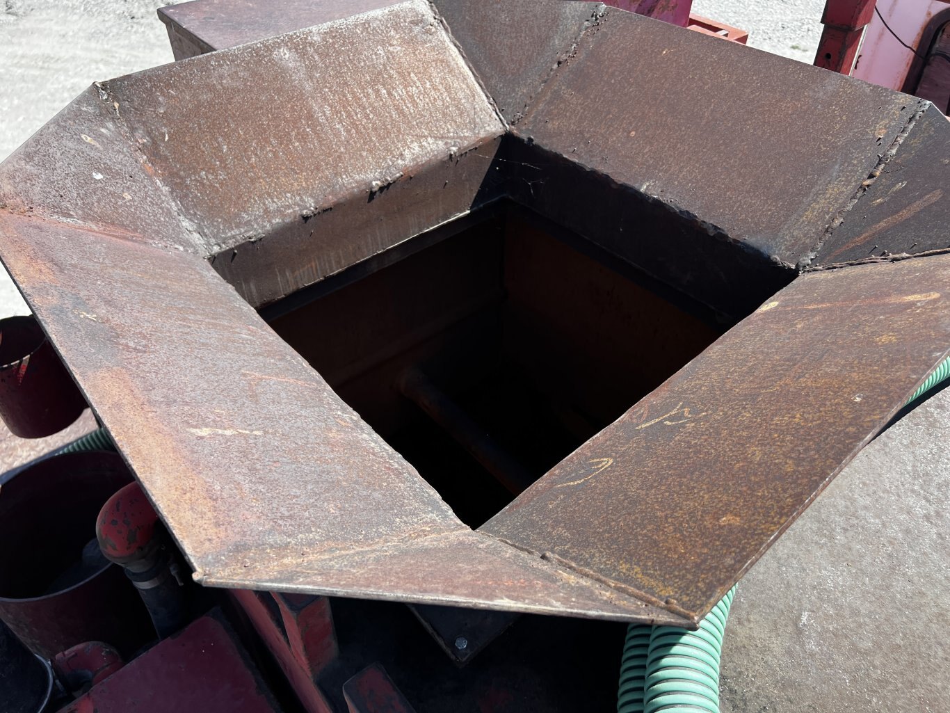 1995 IVI Buggy Water Draft Wagon Water Wagon Industrial Vehicles International #11018 BP