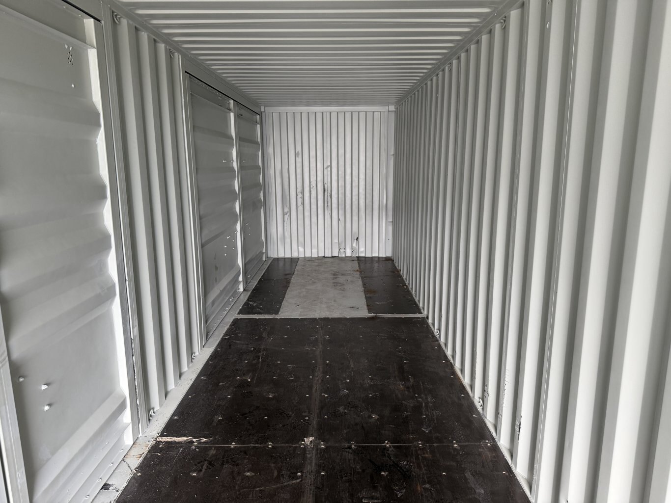 40 foot High Cube Seacan 3 Door Right End Door #209552 JPH