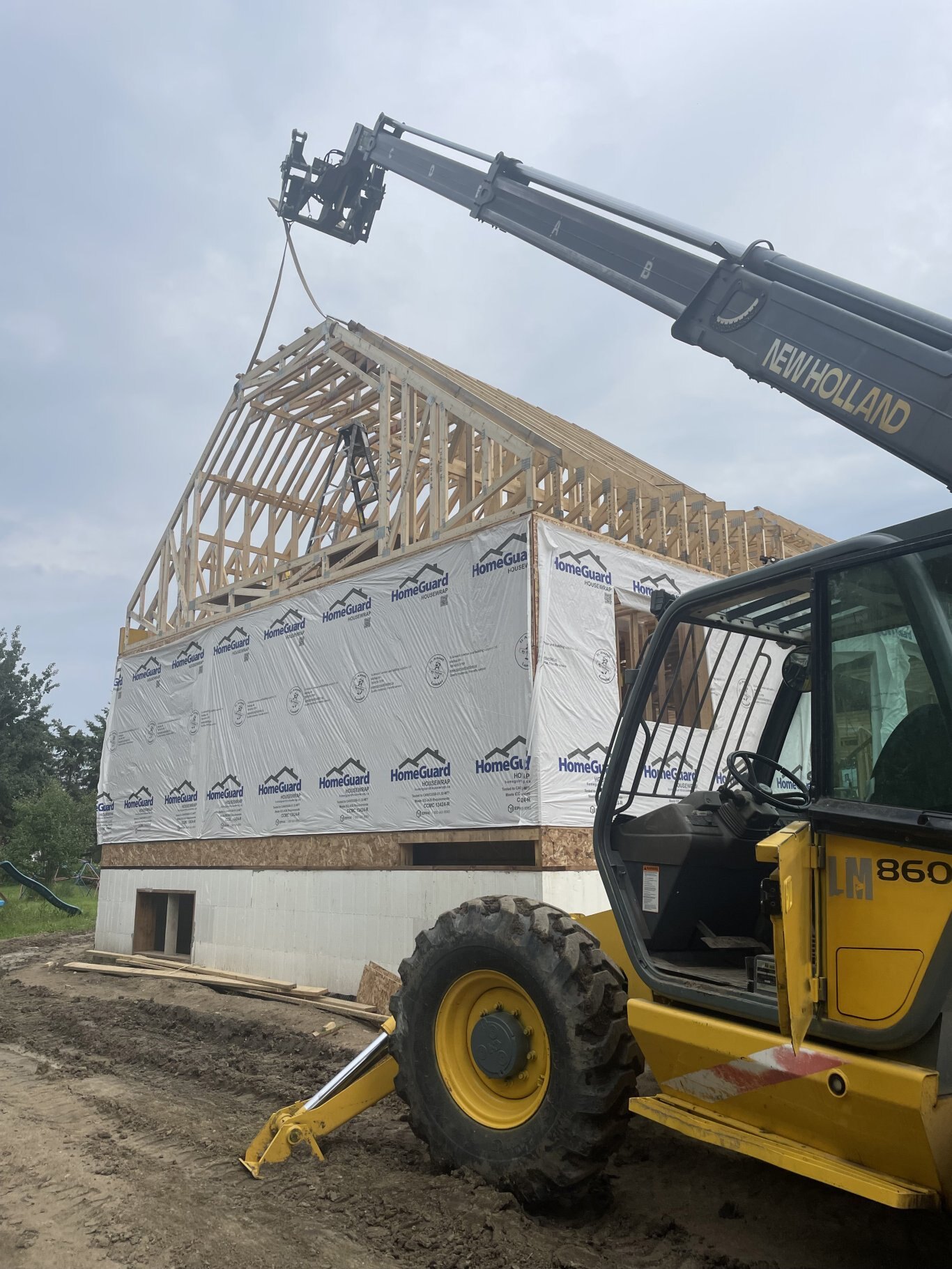 2000 New Holland LM860 8,000 lb Telehandler with 55 of Reach #11027 JA